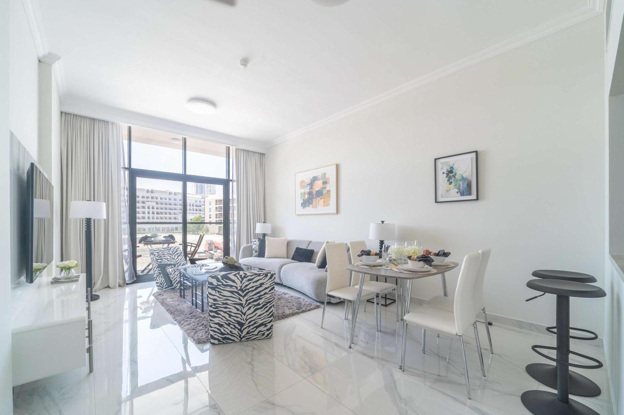 Frank Porter - Welcome Residency Apartment