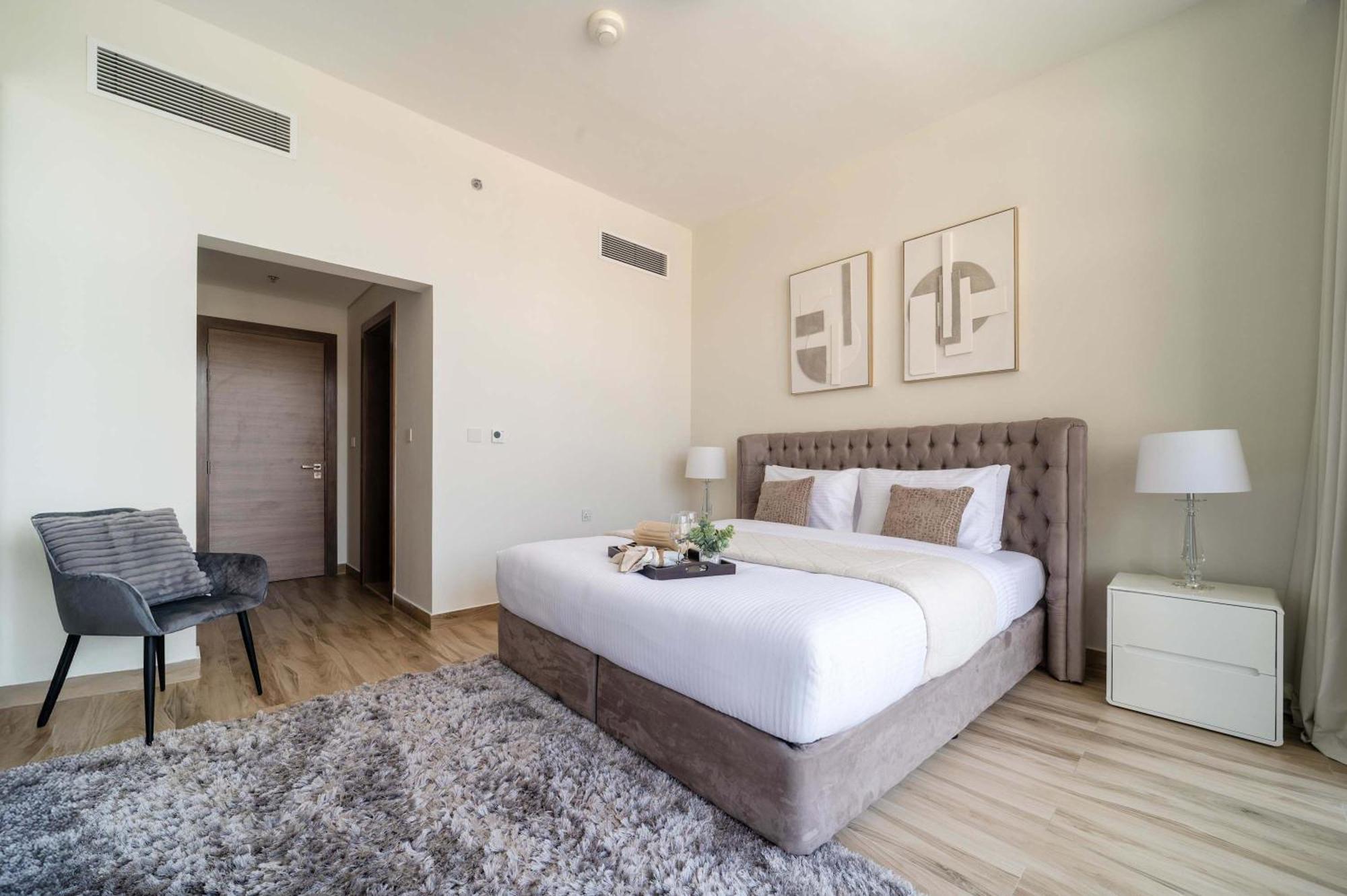 Apartment Frank Porter - Welcome Residency Dubai